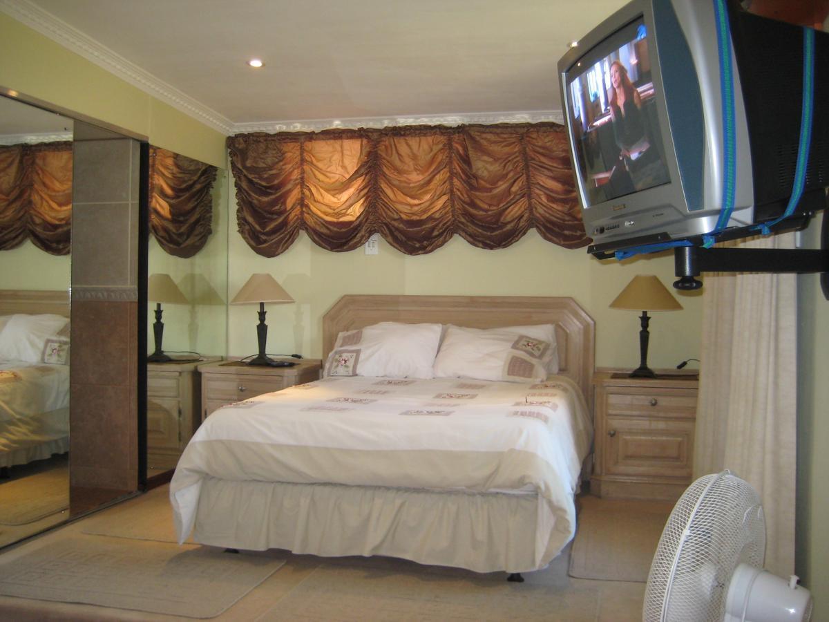 Hotel Aurora Guest Units Durbanville Esterno foto